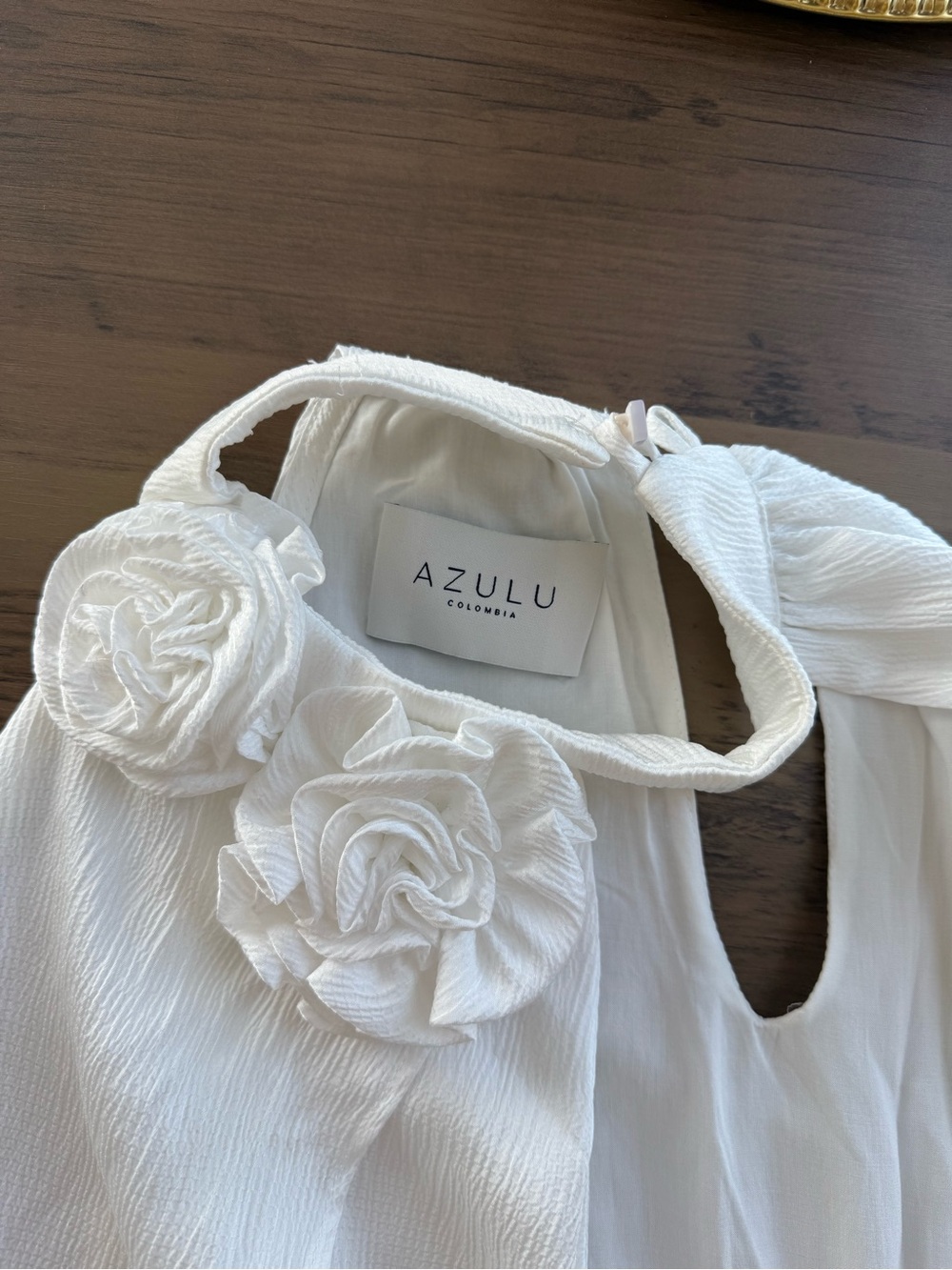 Azulu Ivory Silk Crepe Rosette High-Neck Halter Blouse - Picture 4 of 5